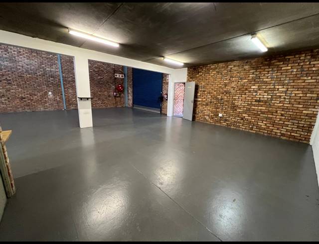 354M² WAREHOUSE TO LET IN STRIJDOMPARK